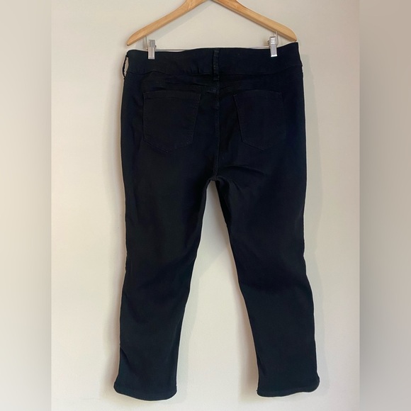 Womens Torrid High Rise Crop Black Jeggings Skinny Super Soft Jeans Size 16 - Picture 4 of 7